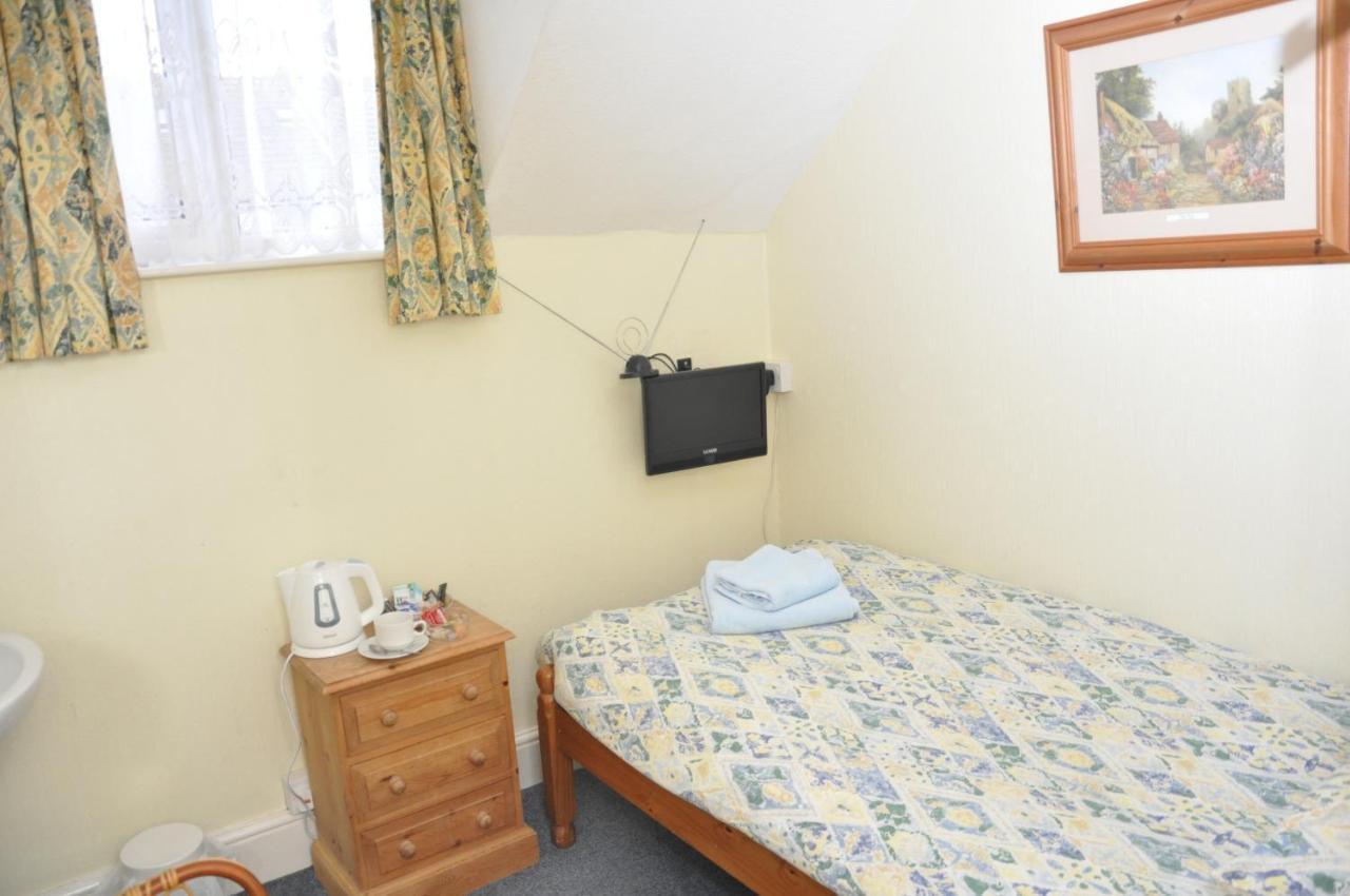 Chandos Premier Folkestone Bagian luar foto