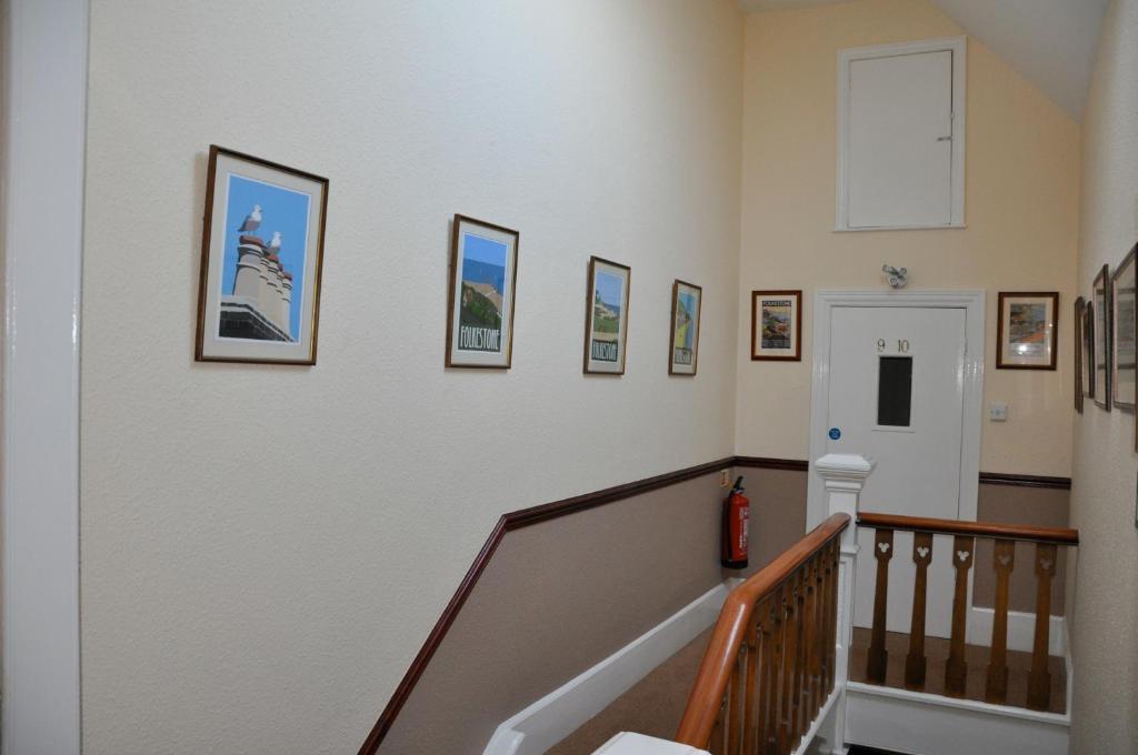 Chandos Premier Folkestone Bagian luar foto