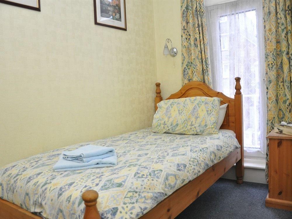 Chandos Premier Folkestone Bagian luar foto