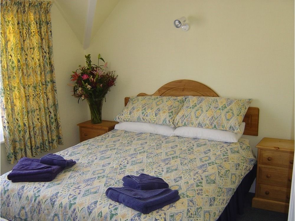 Chandos Premier Folkestone Bagian luar foto